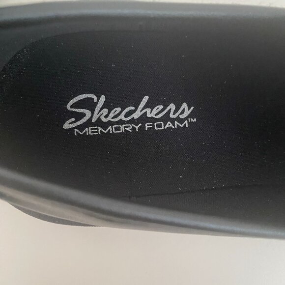 NEW Skechers Black Lug Sole Loafers size 7 - 7 1/2* - Picture 2 of 11